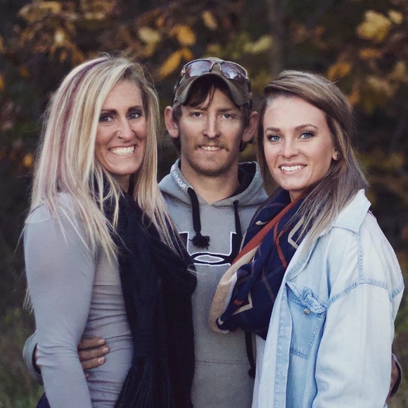 Meet your Posher, Haley - Picture 5 of 8